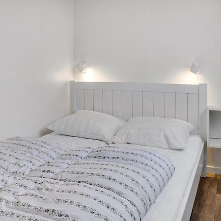 2 Bedroom Nice Apartment In Vaeggerlose Boto By Экстерьер фото